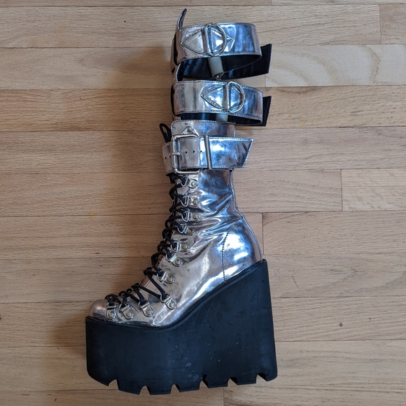 Metallic Current Mood Guardian Boots - Picture 4 of 13